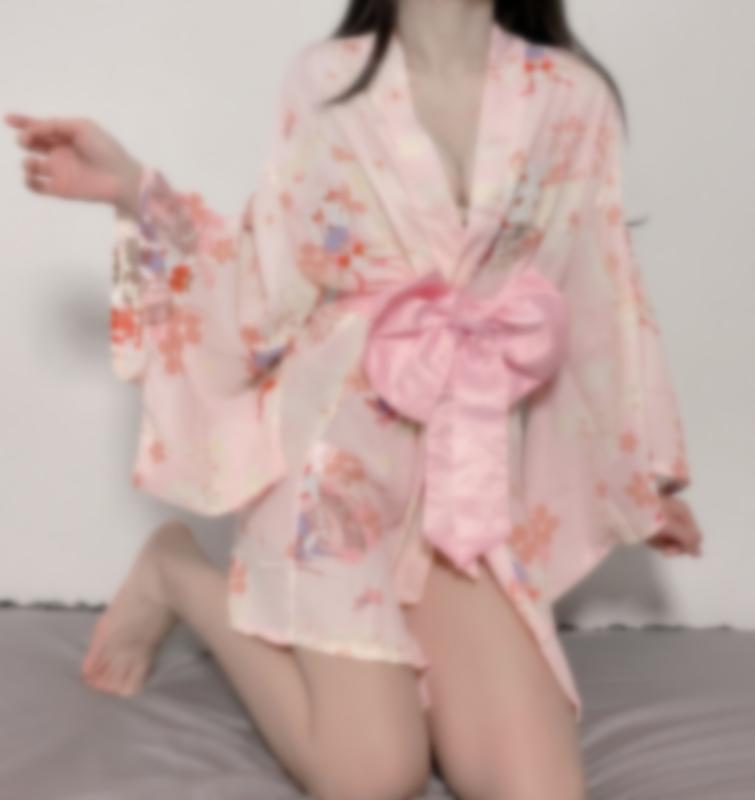 虎牙主播千玥 魔法书福利 2V+5MP3+写真若干