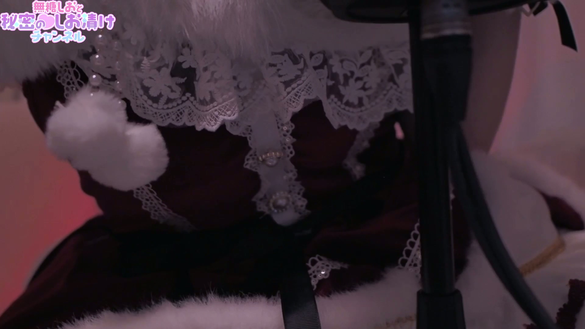 无糖しお 穿着圣诞老人的衣服舔耳朵 2.6GB